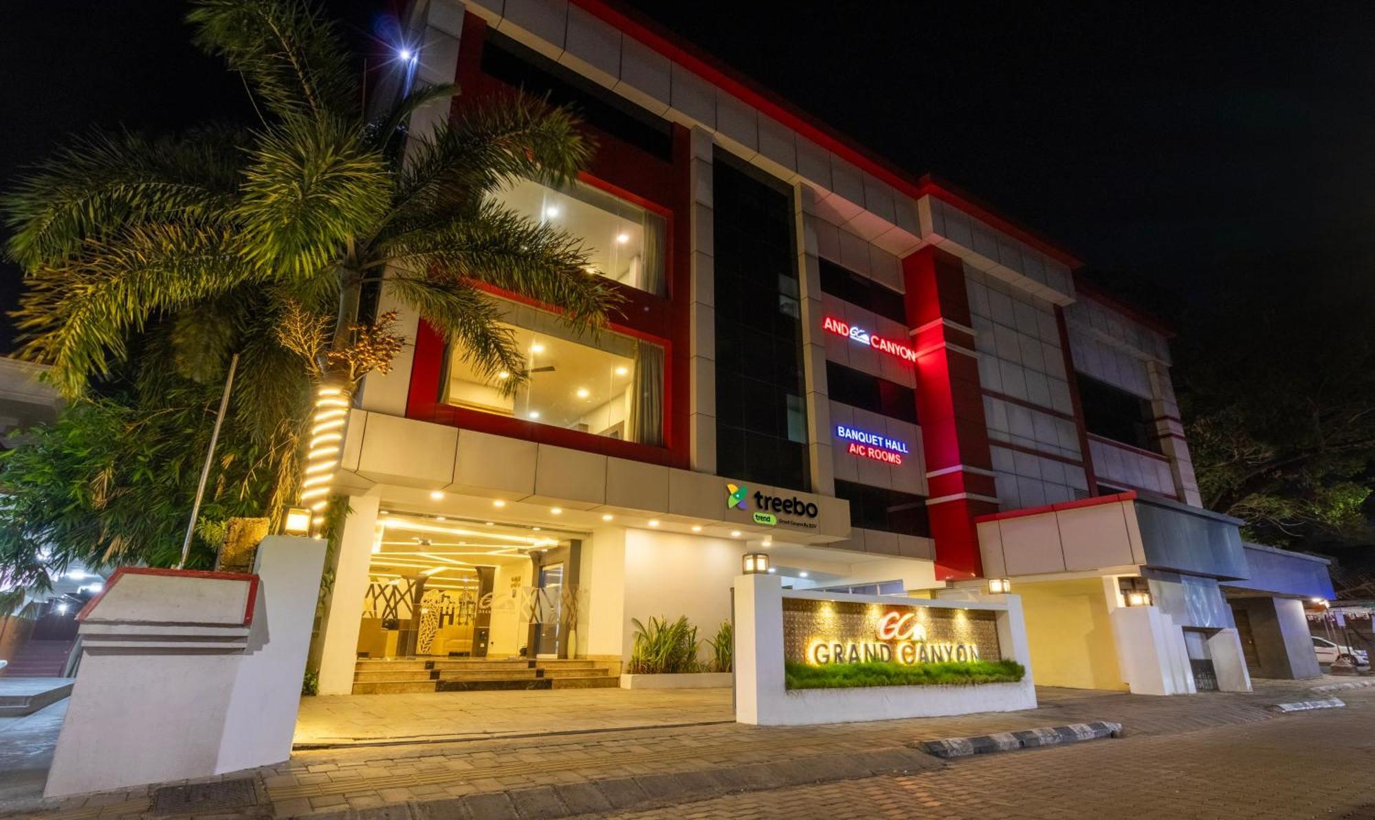 Treebo Grand Canyon By D2V Kochi Exteriér fotografie